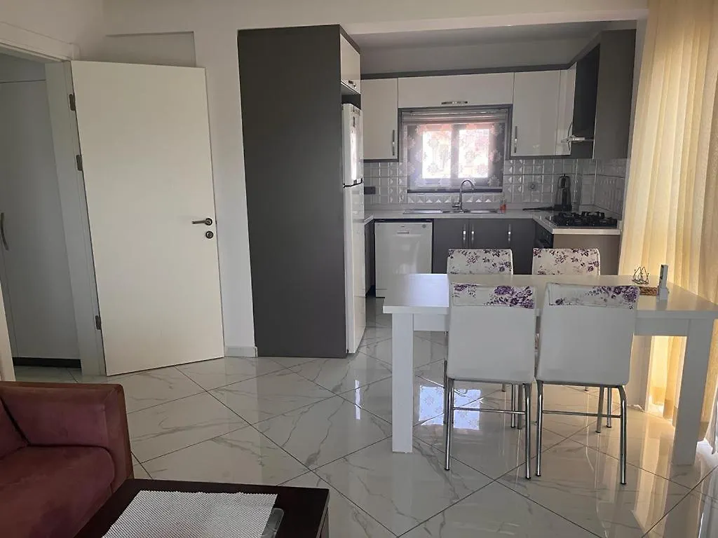 Maya Apartmani Kuşadası 0*,