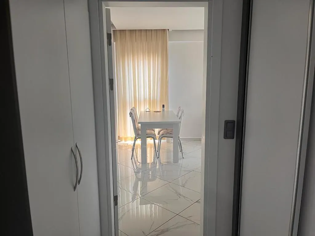 Maya Apartmani Kuşadası 0*,